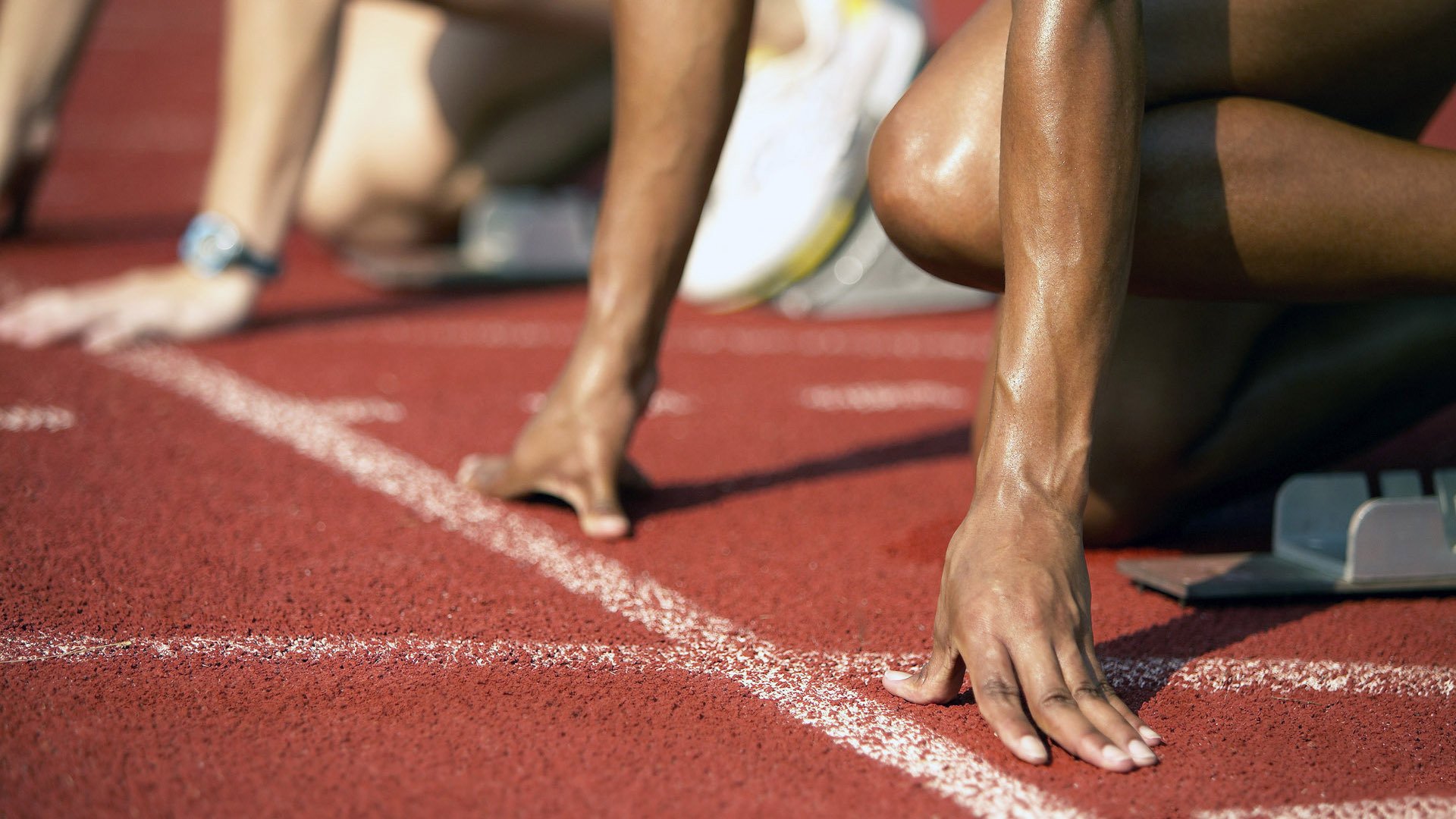 足球盛宴精彩不断,观众热情高涨,足球盛宴解说词