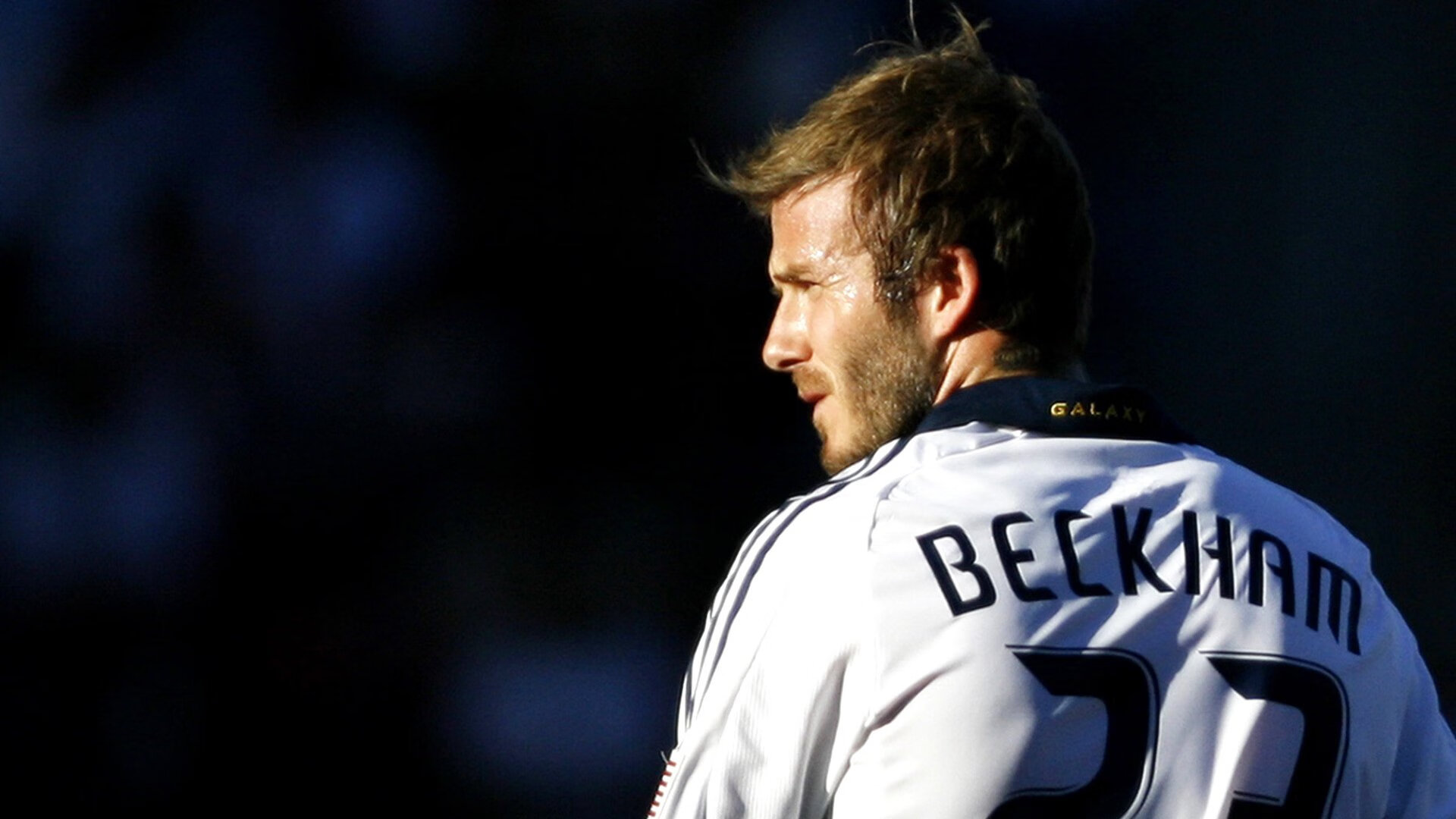 爱游戏智能平台-《电子竞技产业链：从比赛到周边产品》，电子竞技产业定义